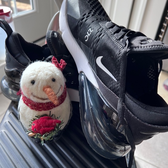 (USED) Nike Air Max 270 Sneaker - Men's - Picture 2 of 16